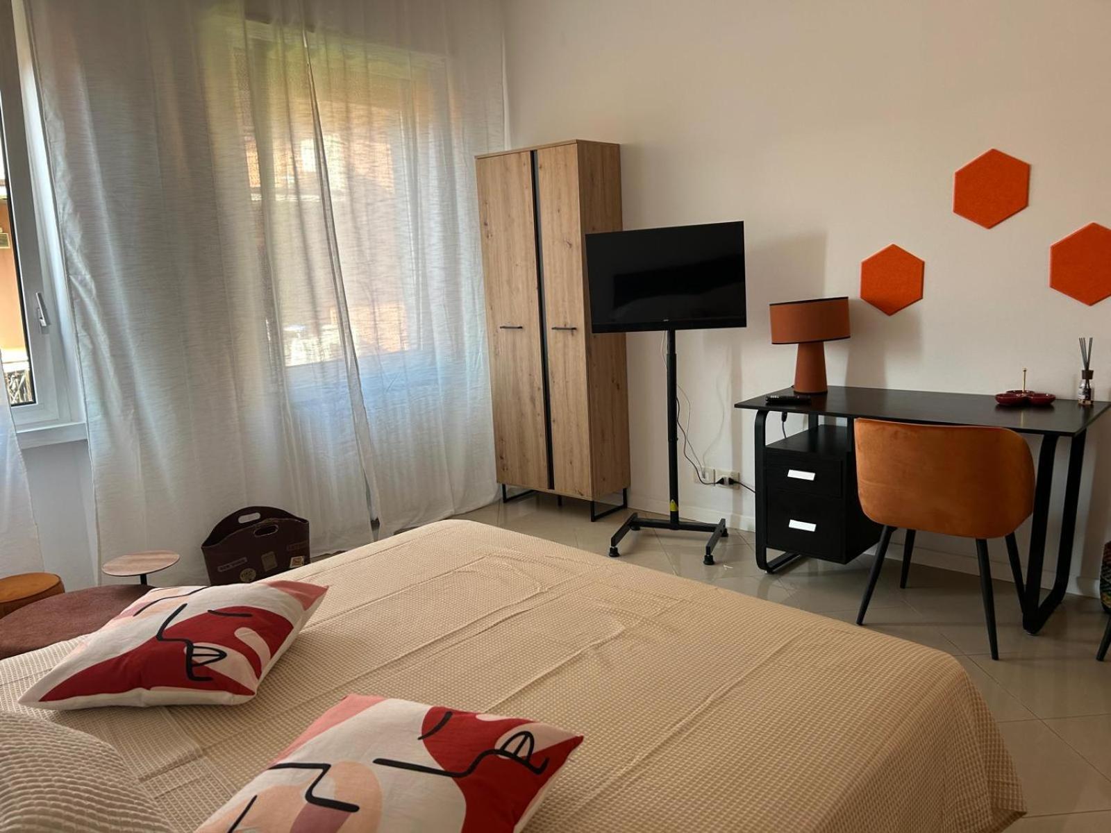 Comfort Accommodation Room Бергамо Екстер'єр фото